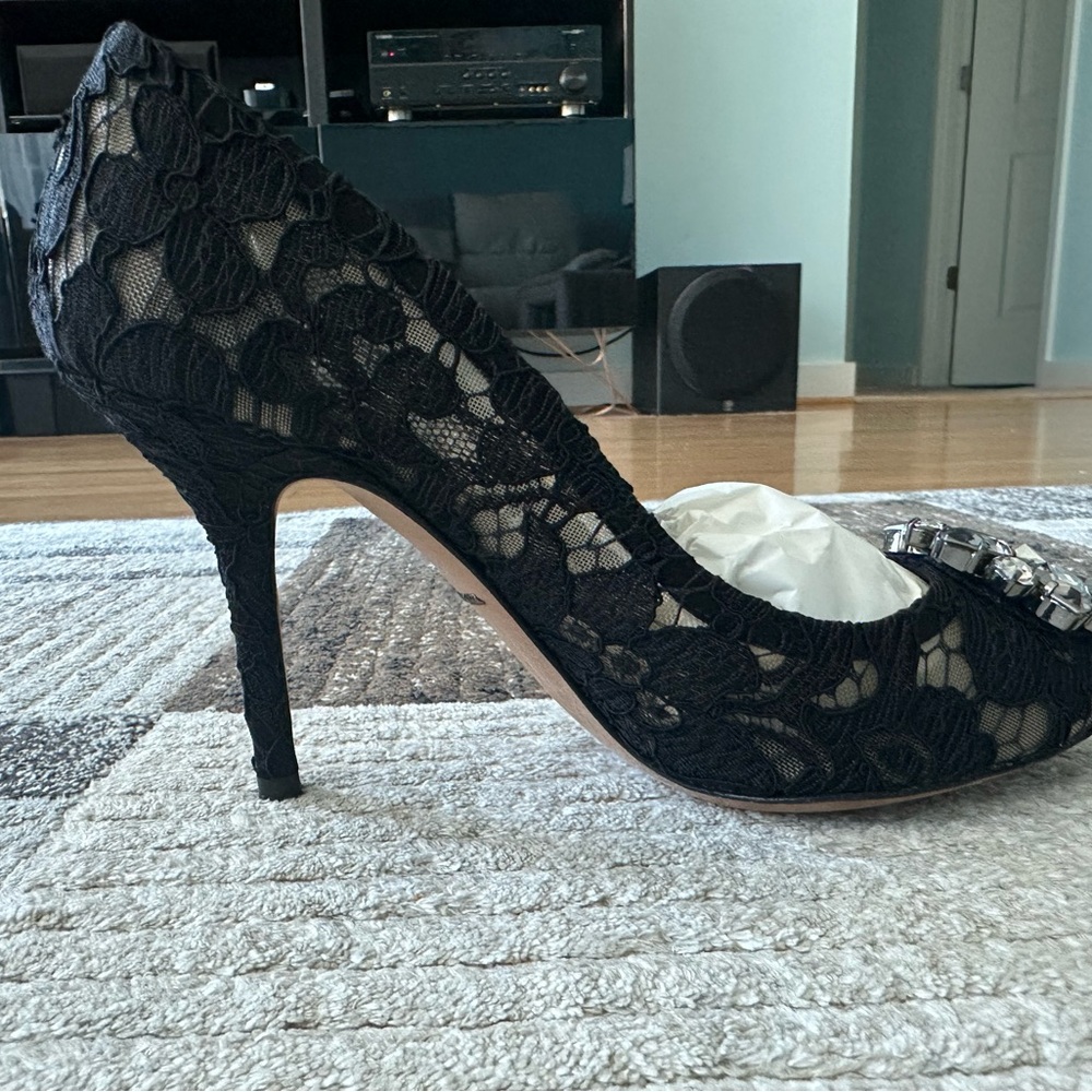 Dolce & Gabbana Black Lace rainbow pumps with brooch detailing - Size IT 36/US6 - Picture 7 of 8